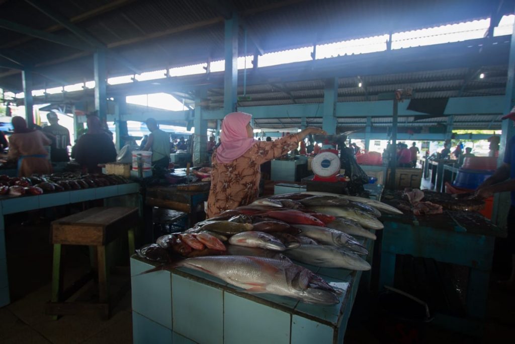 Fish market Bastiong Ternate