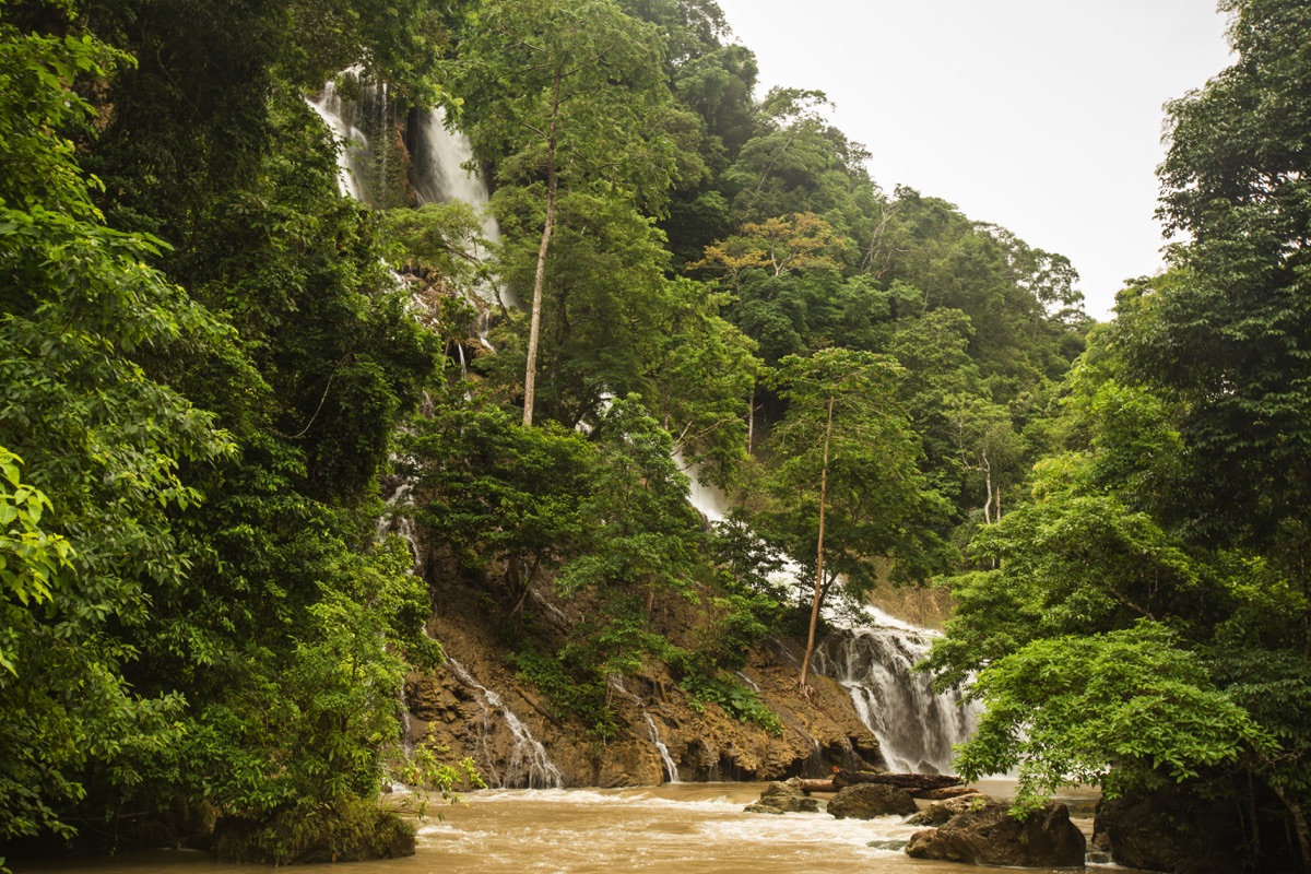Laipopu waterfall Sumba