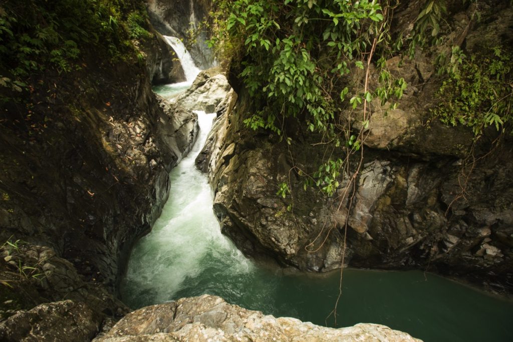 Waterfall Gomo