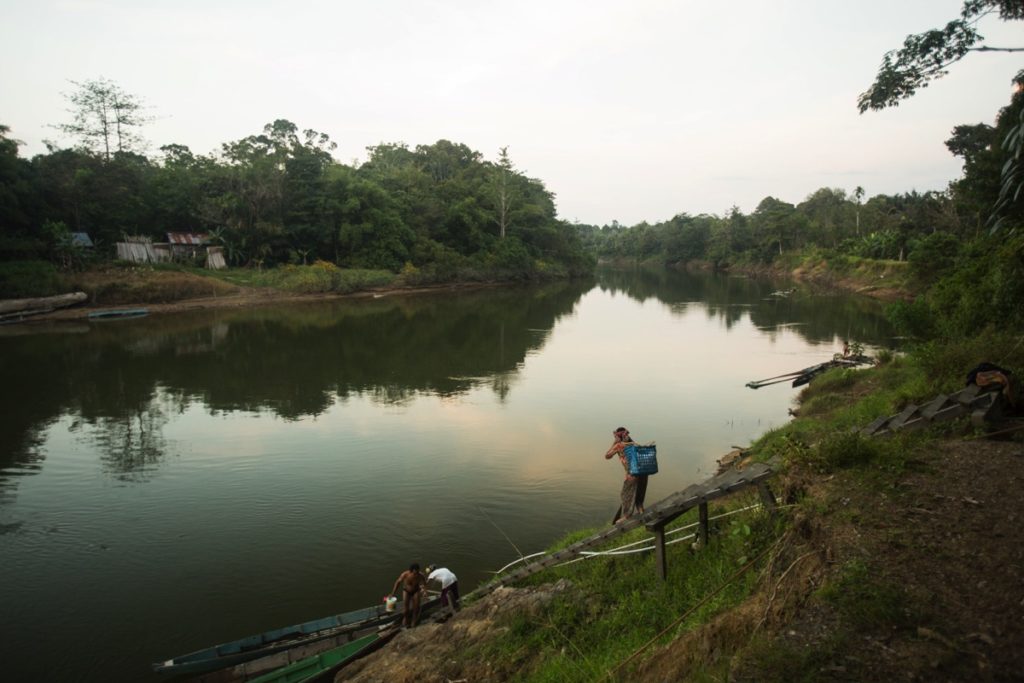 Semangkok longhouse Kalimantan